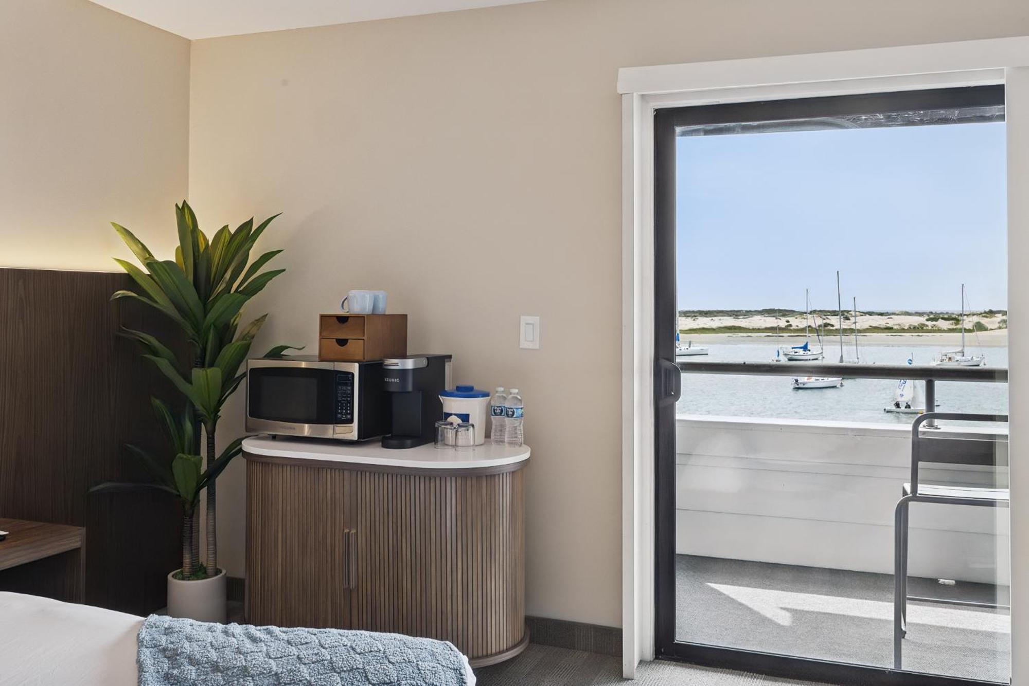456 Embarcadero Inn & Suites Морро Бей Экстерьер фото